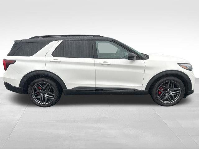 Certified 2025 Ford Explorer ST w/ Sun And Sound Package AWD/4WD image 11
