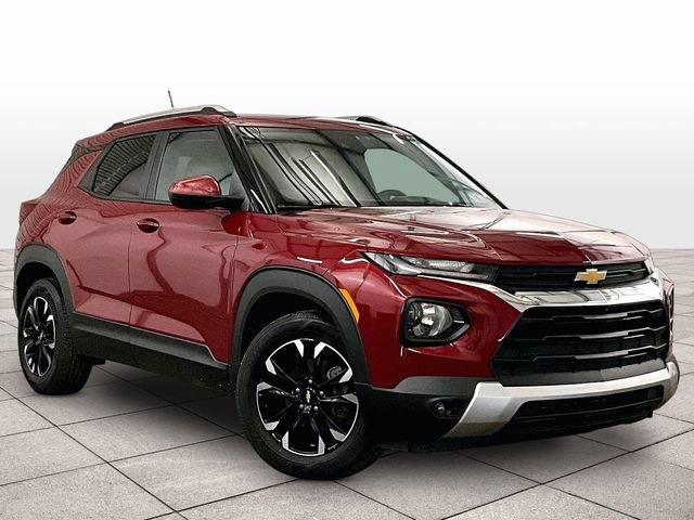 Used 2021 Chevrolet TrailBlazer LT w/ Driver Confidence Package FWD image 2