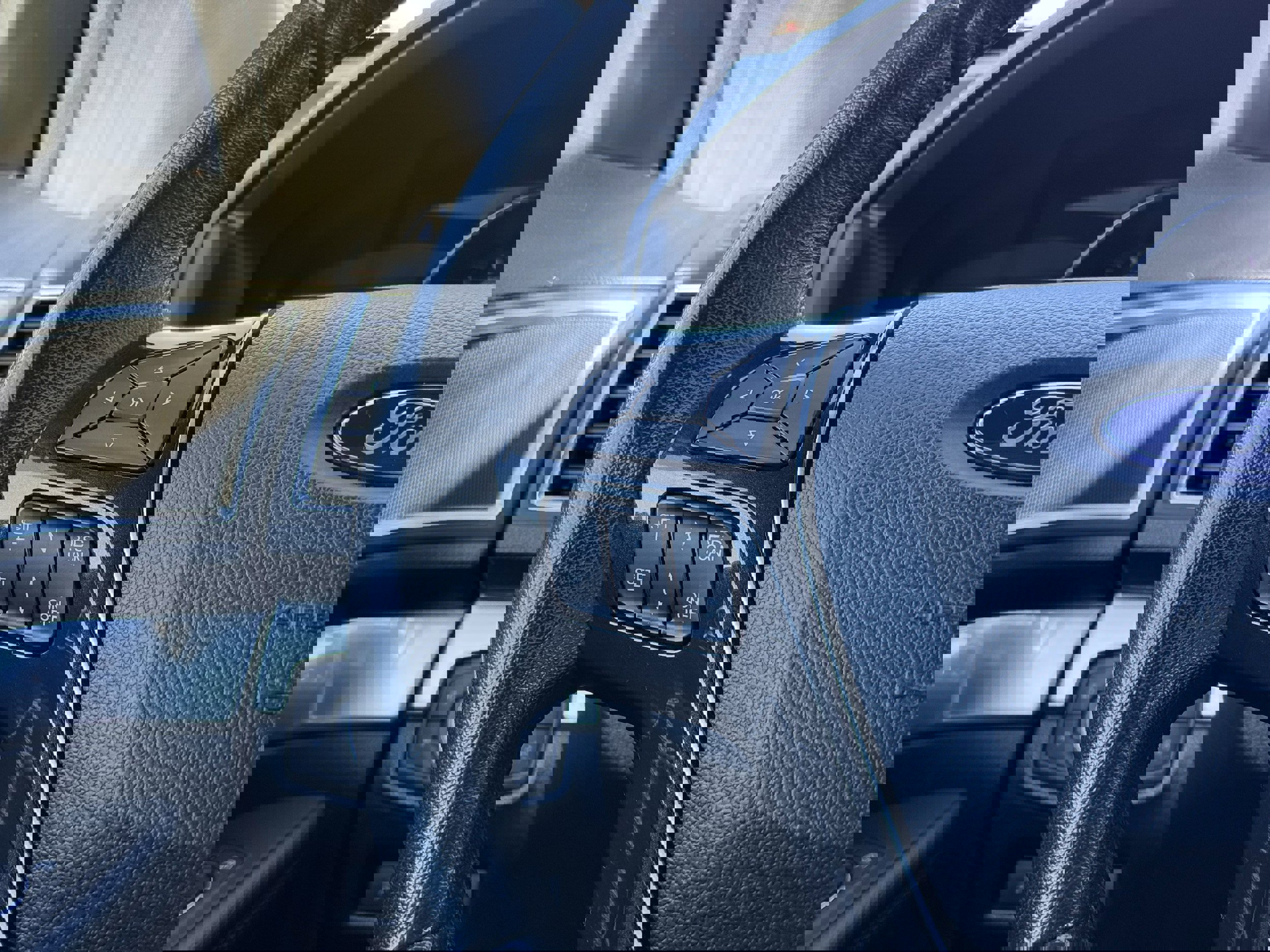 Certified 2018 Ford Explorer Limited w/ Equipment Group 301A image 15