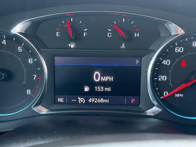 Used 2023 Chevrolet Traverse LT image 18