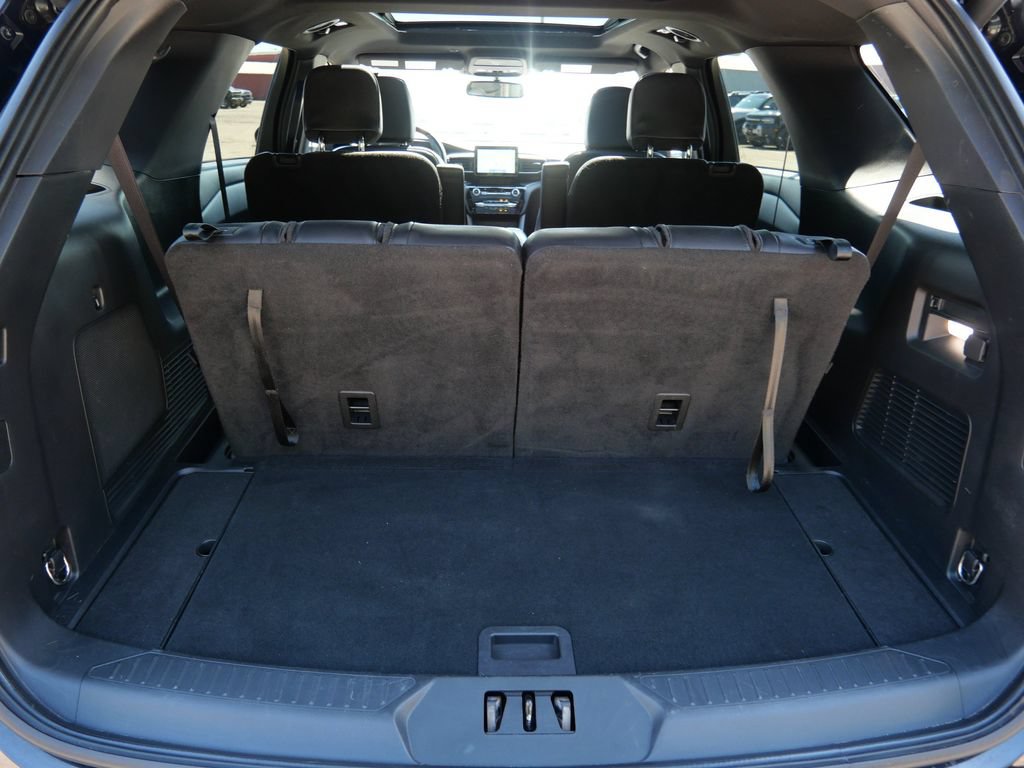 Certified 2023 Ford Explorer ST-Line w/ Class IV Trailer Tow Package AWD/4WD image 9