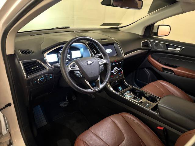 Certified 2019 Ford Edge Titanium w/ Equipment Group 301A FWD image 6