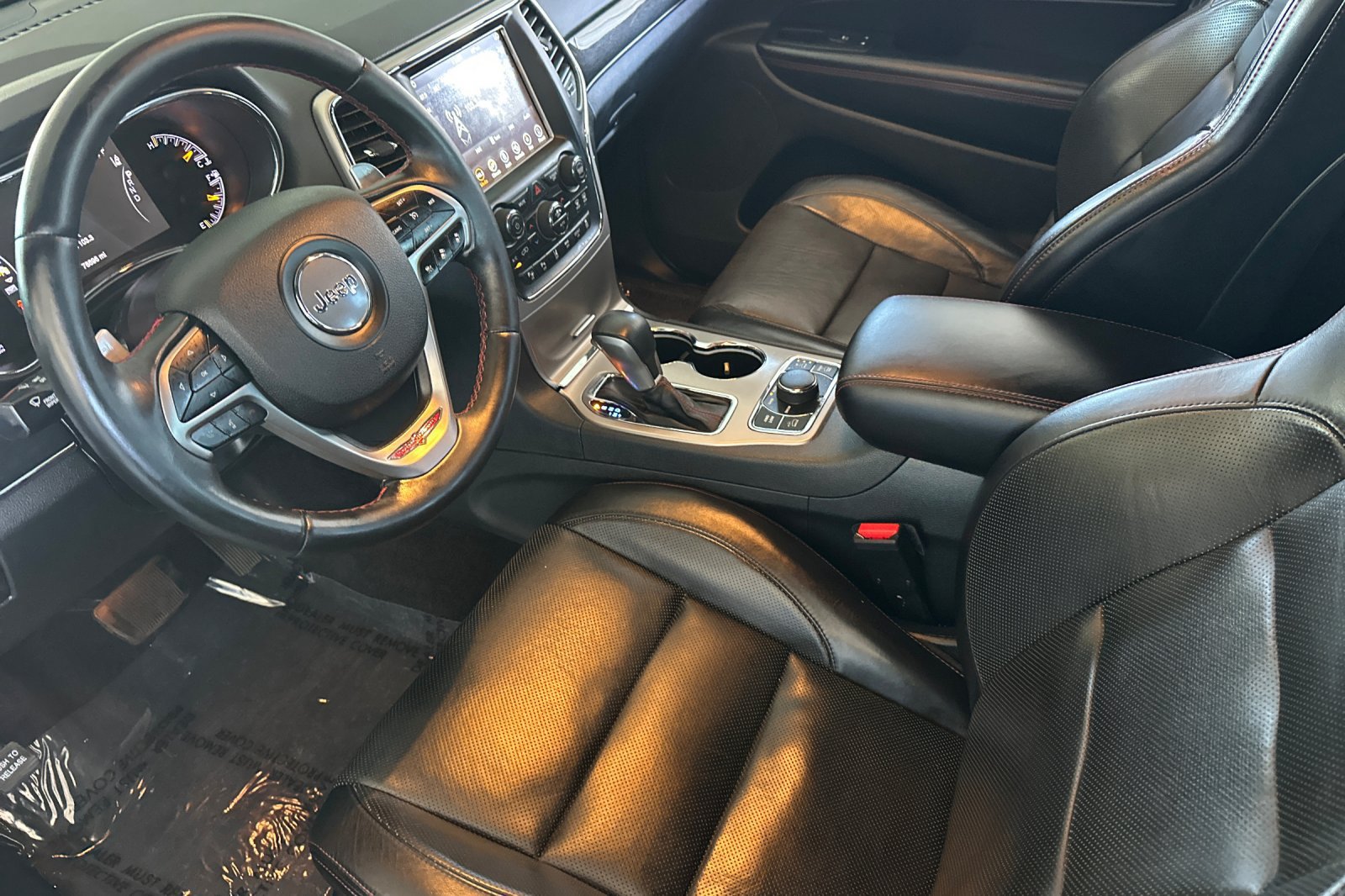 Used 2018 Jeep Grand Cherokee Trailhawk w/ Trailhawk Luxury Group AWD/4WD image 10
