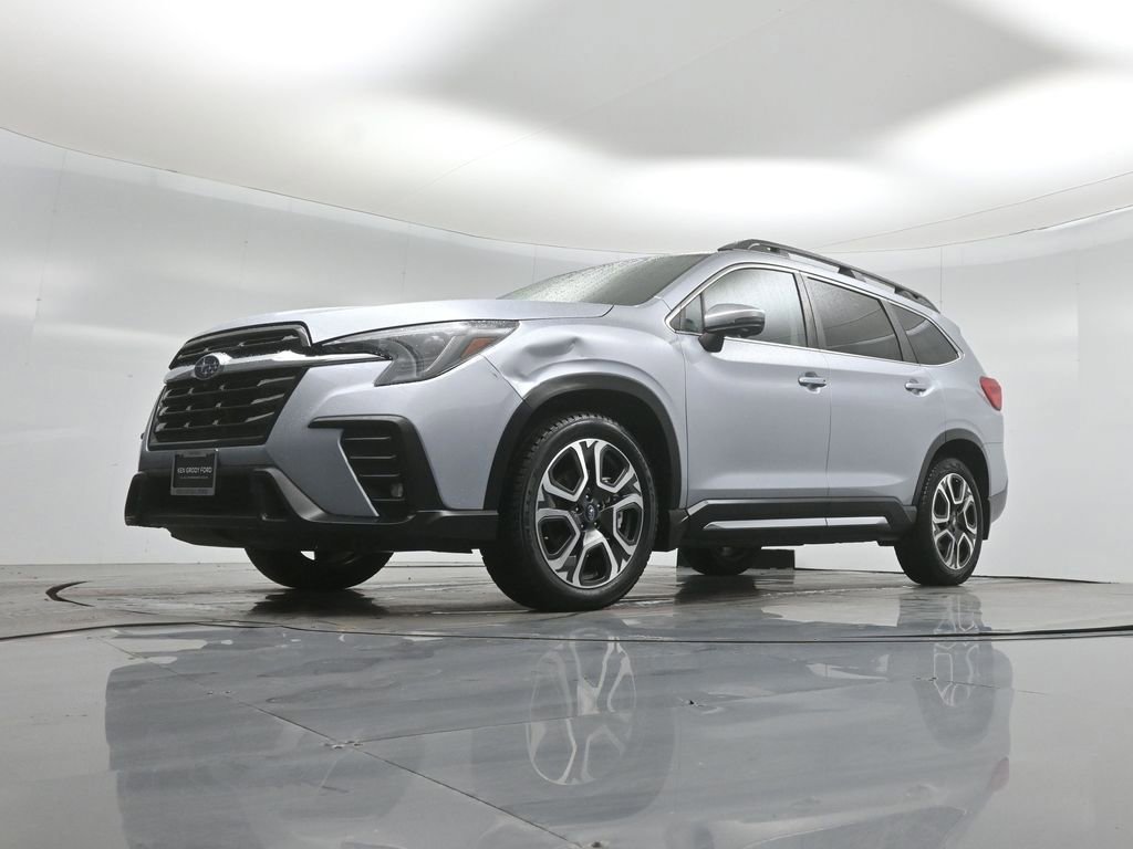Used 2023 Subaru Ascent Limited w/ Technology Package image 28