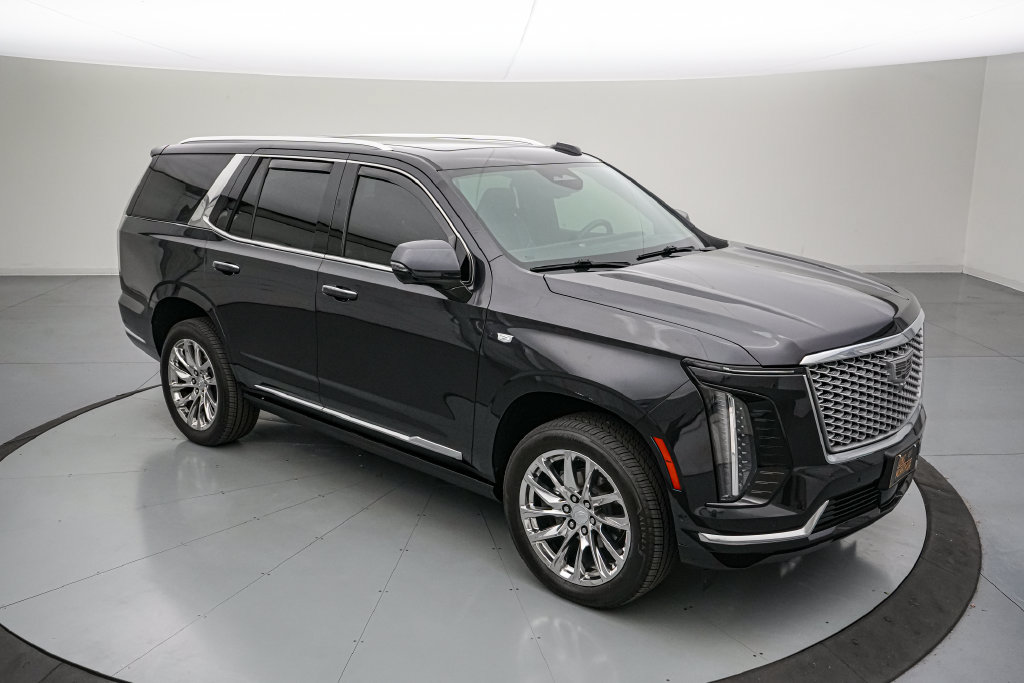 Used 2026 Cadillac Escalade Luxury w/ LPO, Radiant Package AWD/4WD image 2