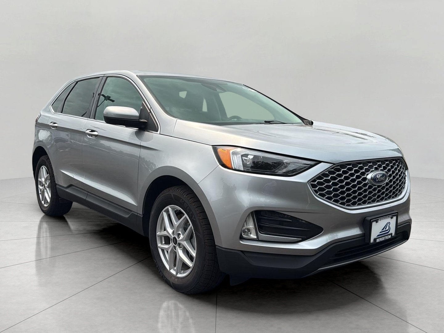 Certified 2024 Ford Edge SEL w/ Convenience Package