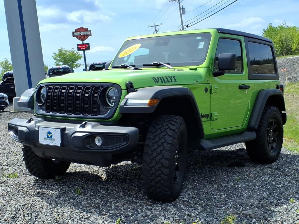 Used 2025 Jeep Wrangler Sport AWD/4WD image 7