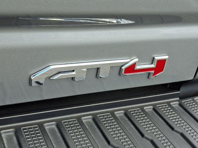 Used 2025 GMC Sierra 2500 AT4 AWD/4WD image 32