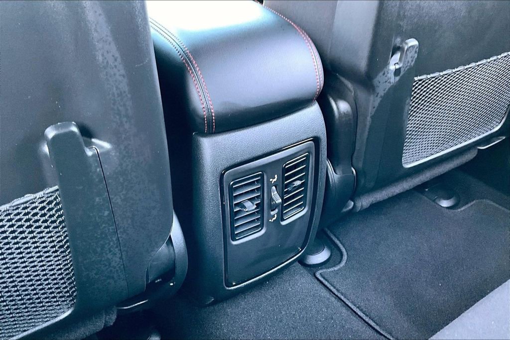 Used 2024 Dodge Durango R/T w/ Blacktop Package AWD/4WD image 34