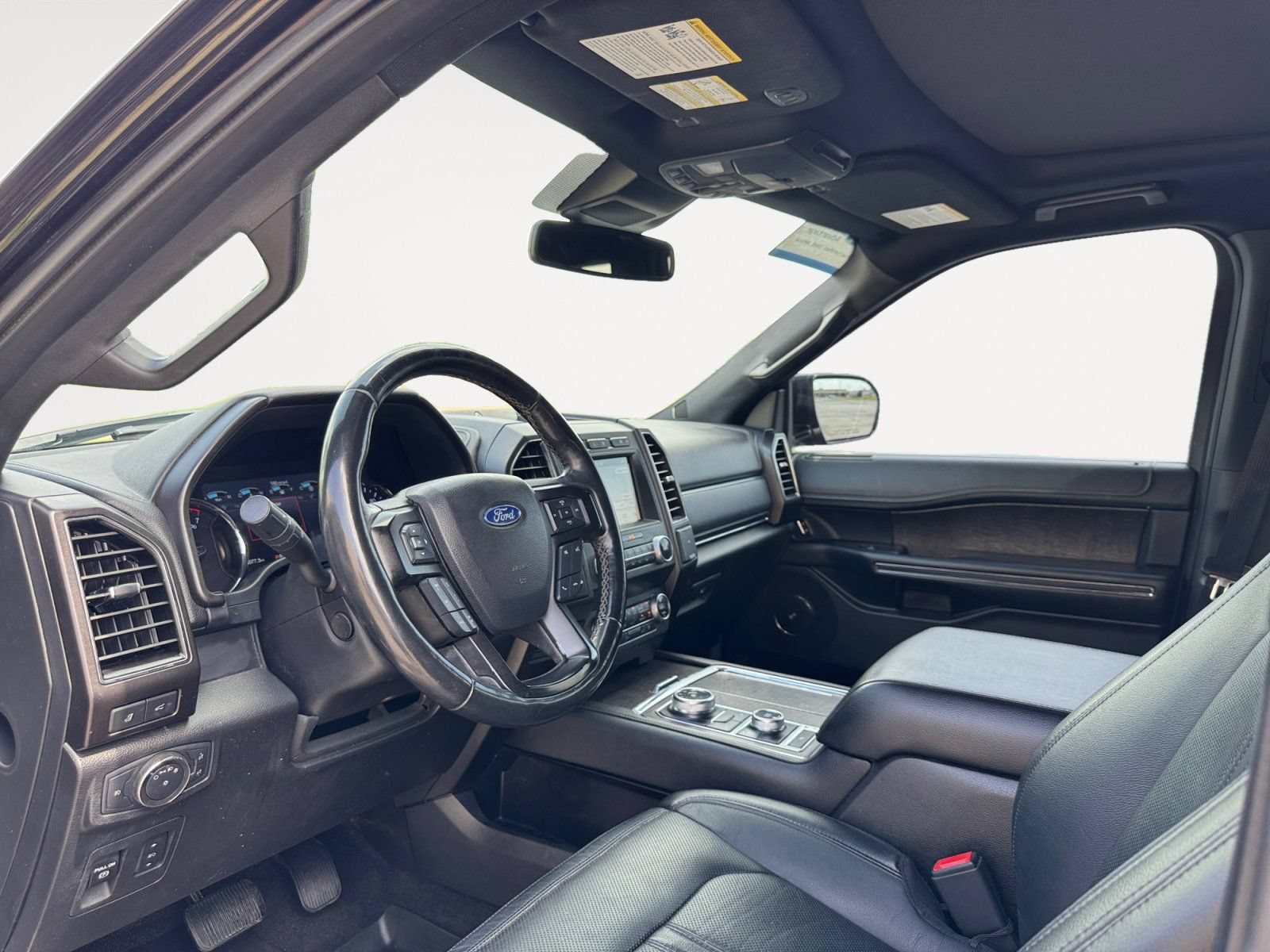 Certified 2019 Ford Expedition Limited w/ Equipment Group 301A AWD/4WD image 9