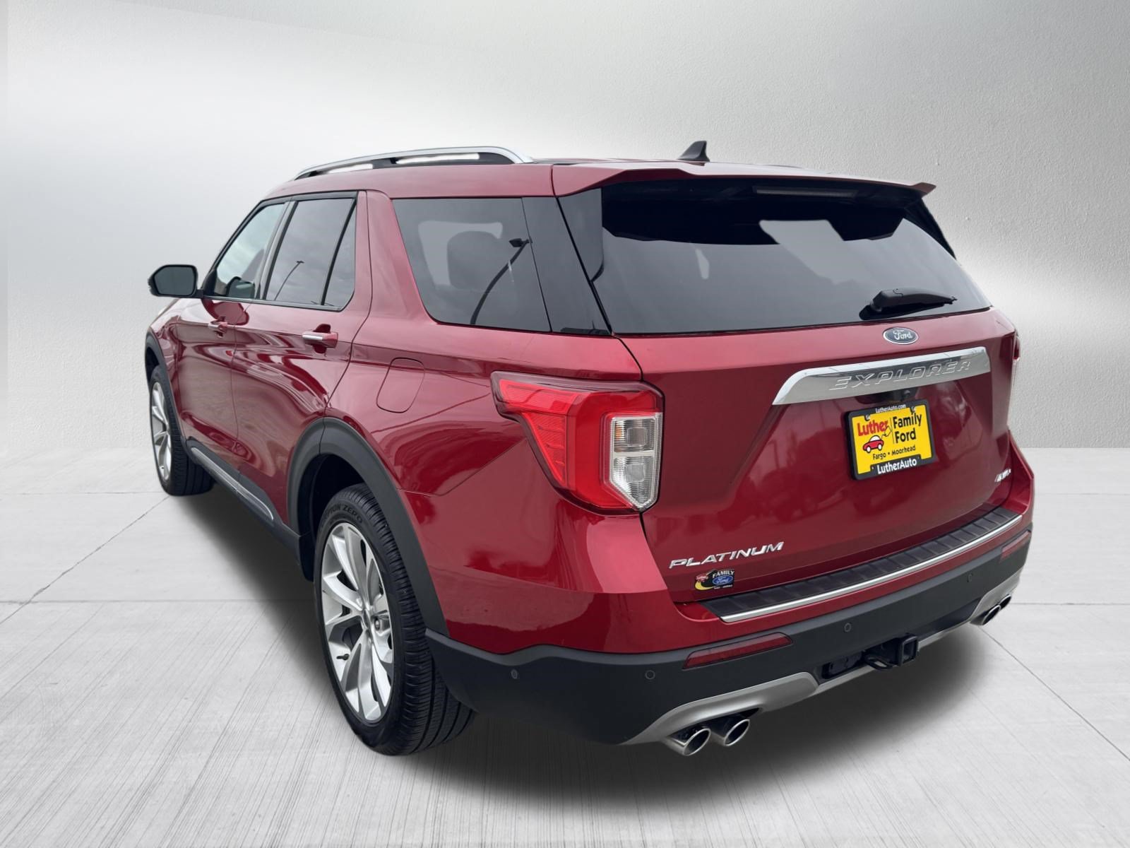 Certified 2022 Ford Explorer Platinum w/ Equipment Group 601A AWD/4WD image 5