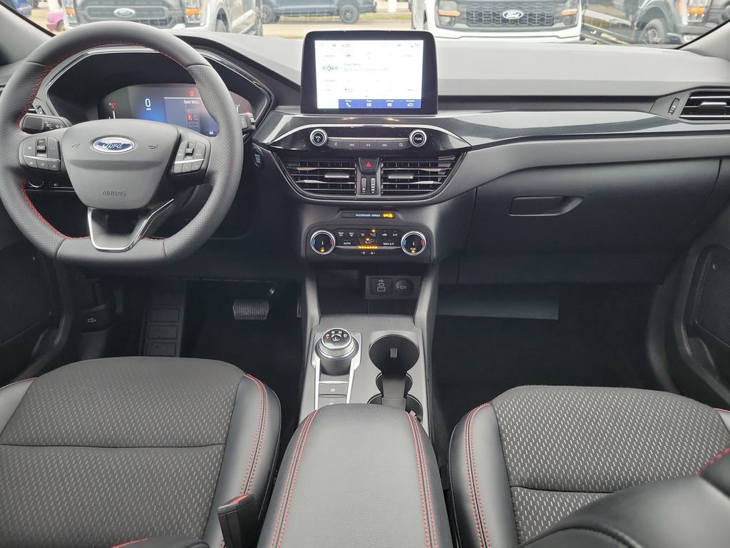 Certified 2025 Ford Escape ST-Line AWD/4WD image 11