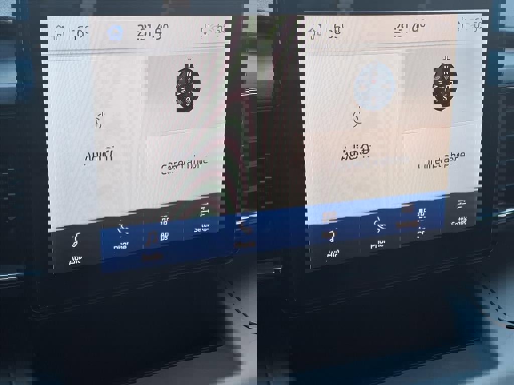 Certified 2022 Ford Explorer XLT w/ Equipment Group 202A image 27