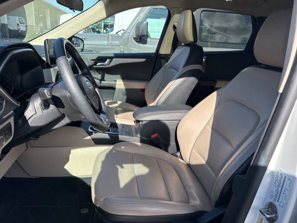 Certified 2020 Ford Escape SEL image 8