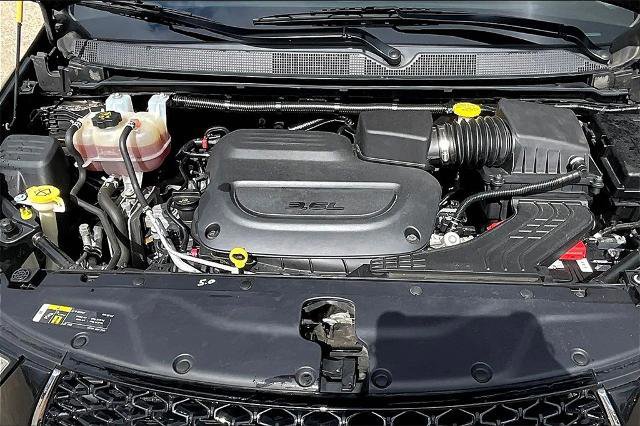 Used 2021 Chrysler Pacifica Touring image 12