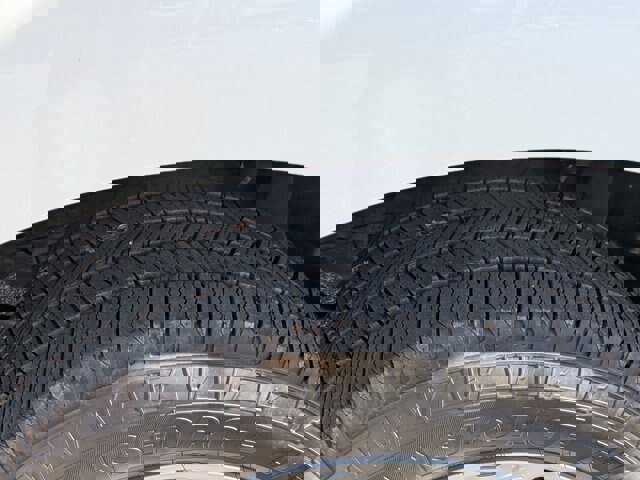 Used 2018 Nissan NV 2500 SV image 12