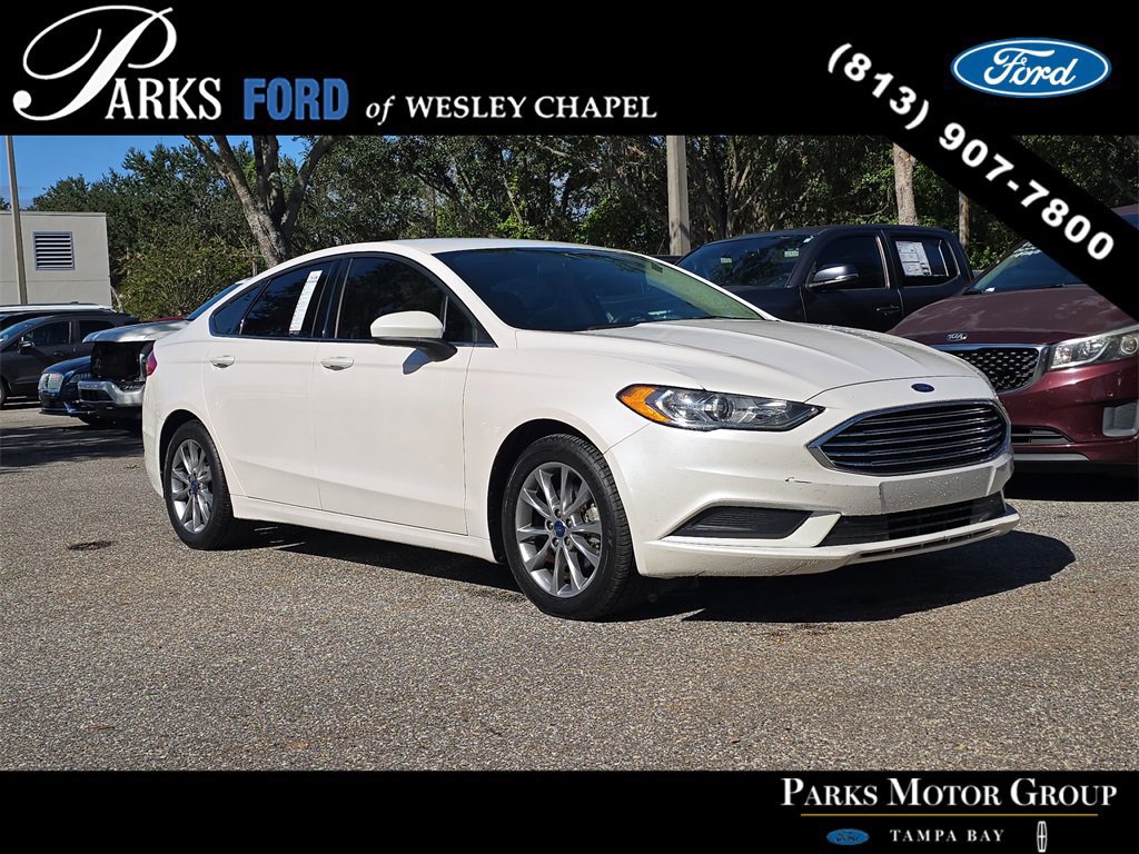 Certified 2017 Ford Fusion SE w/ Fusion SE Technology Package