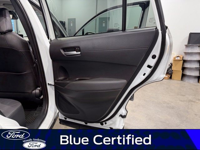 Used 2022 Toyota Corolla Cross XLE w/ Convenience Package FWD image 25
