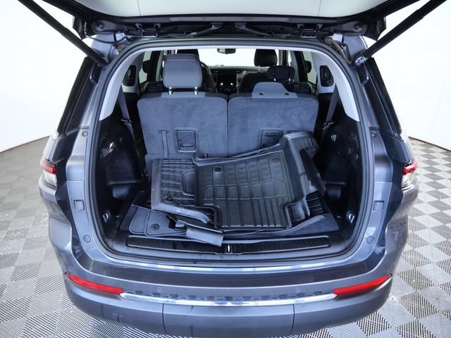 Used 2022 Jeep Grand Cherokee L Laredo w/ Luxury Tech Group I AWD/4WD image 9