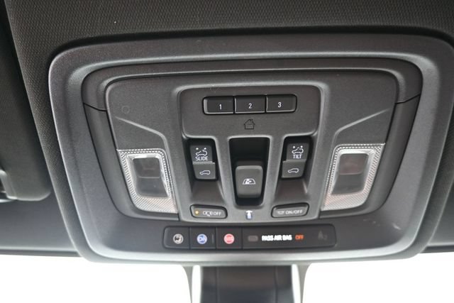 Used 2022 Chevrolet Silverado 1500 High Country AWD/4WD image 28