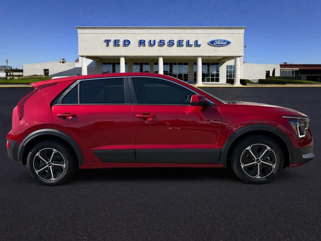 Used 2023 Kia Niro LX FWD image 27