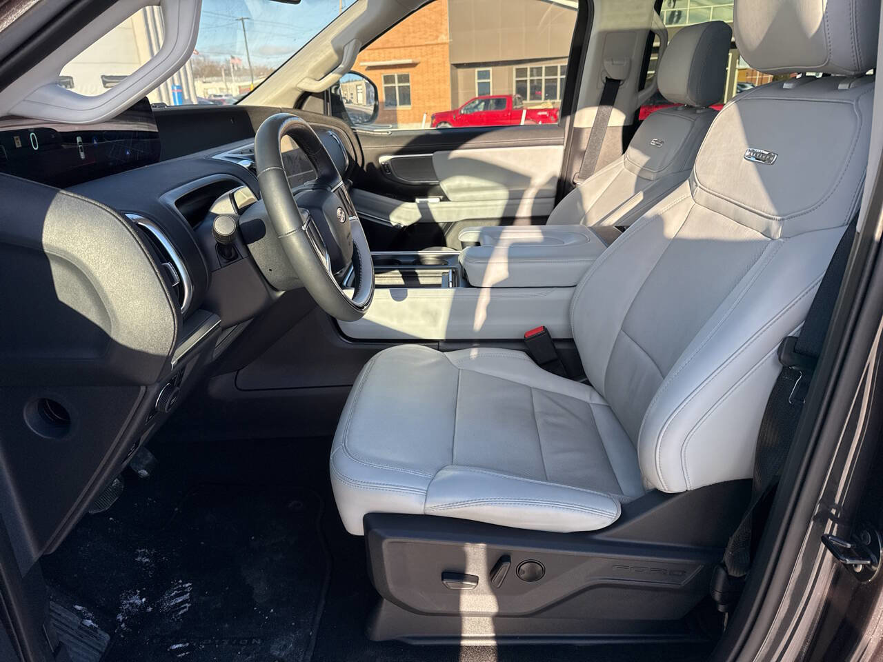 Certified 2025 Ford Expedition Max Platinum image 34