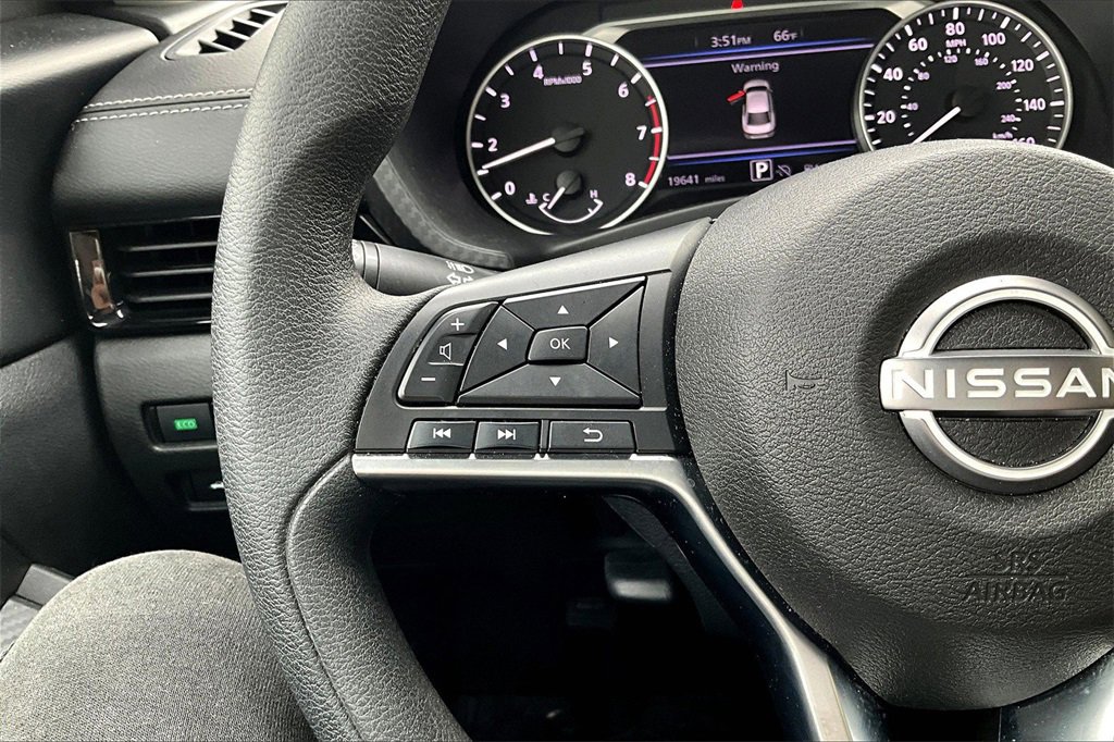 Used 2024 Nissan Sentra SV image 17
