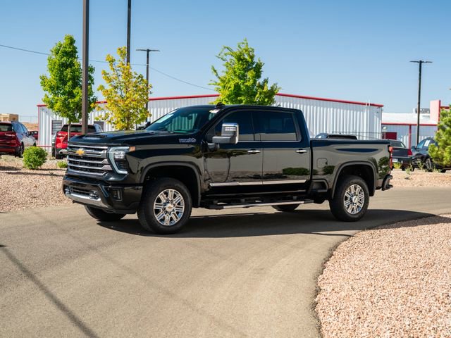 Used 2025 Chevrolet Silverado 2500 High Country w/ Technology Package AWD/4WD image 12