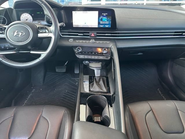 Used 2023 Hyundai Elantra Limited FWD image 16
