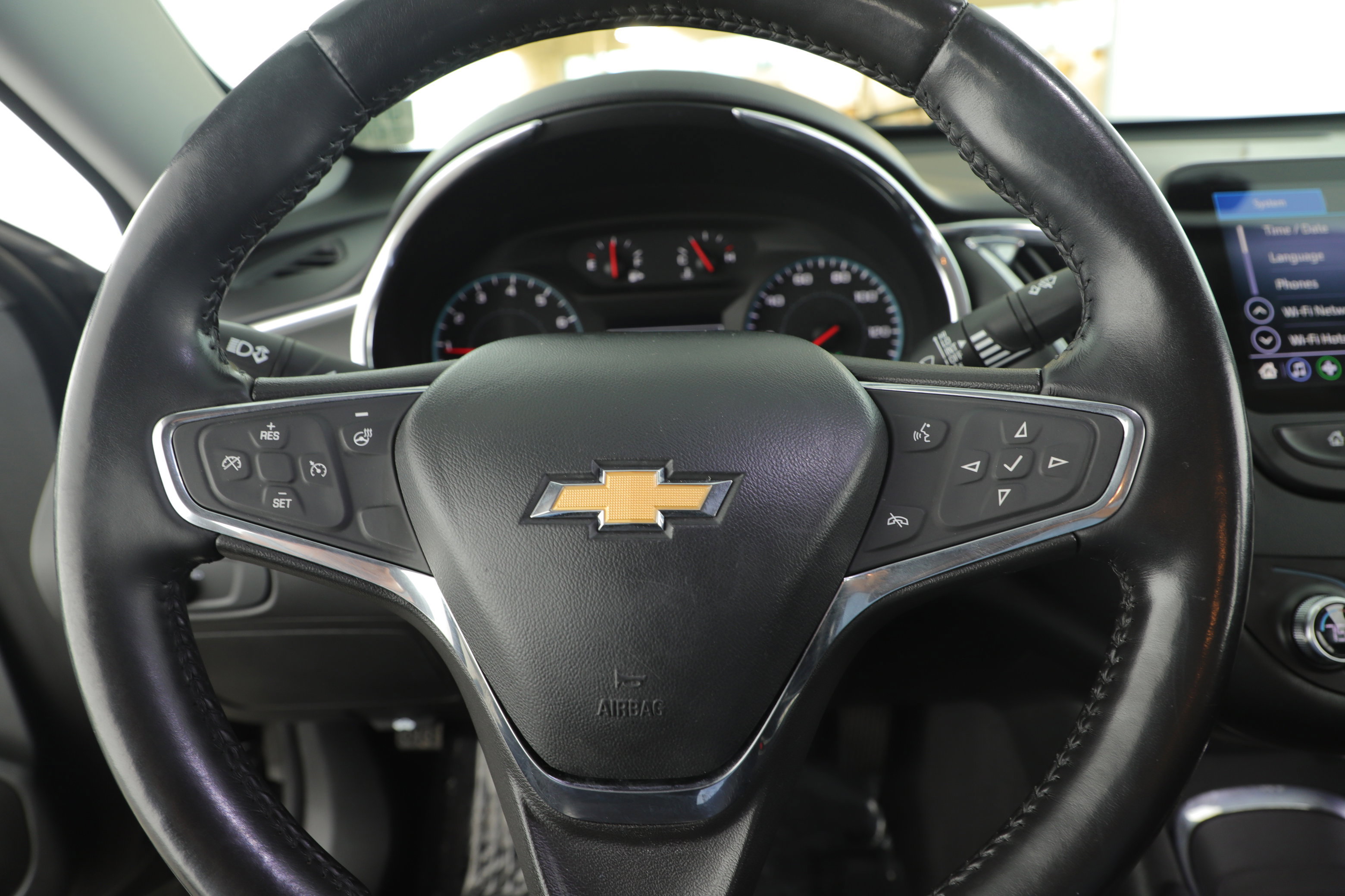 Used 2020 Chevrolet Malibu LT w/ Leather Package image 18