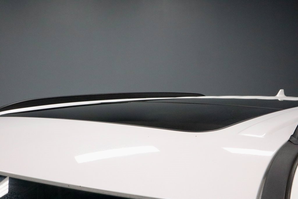 Certified 2022 Ford Explorer XLT w/ Equipment Group 202A image 36