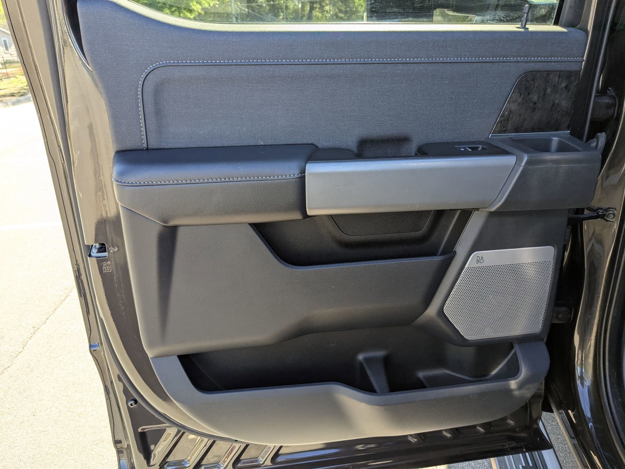 Certified 2024 Ford F350 Lariat w/ Lariat Ultimate Package AWD/4WD image 40