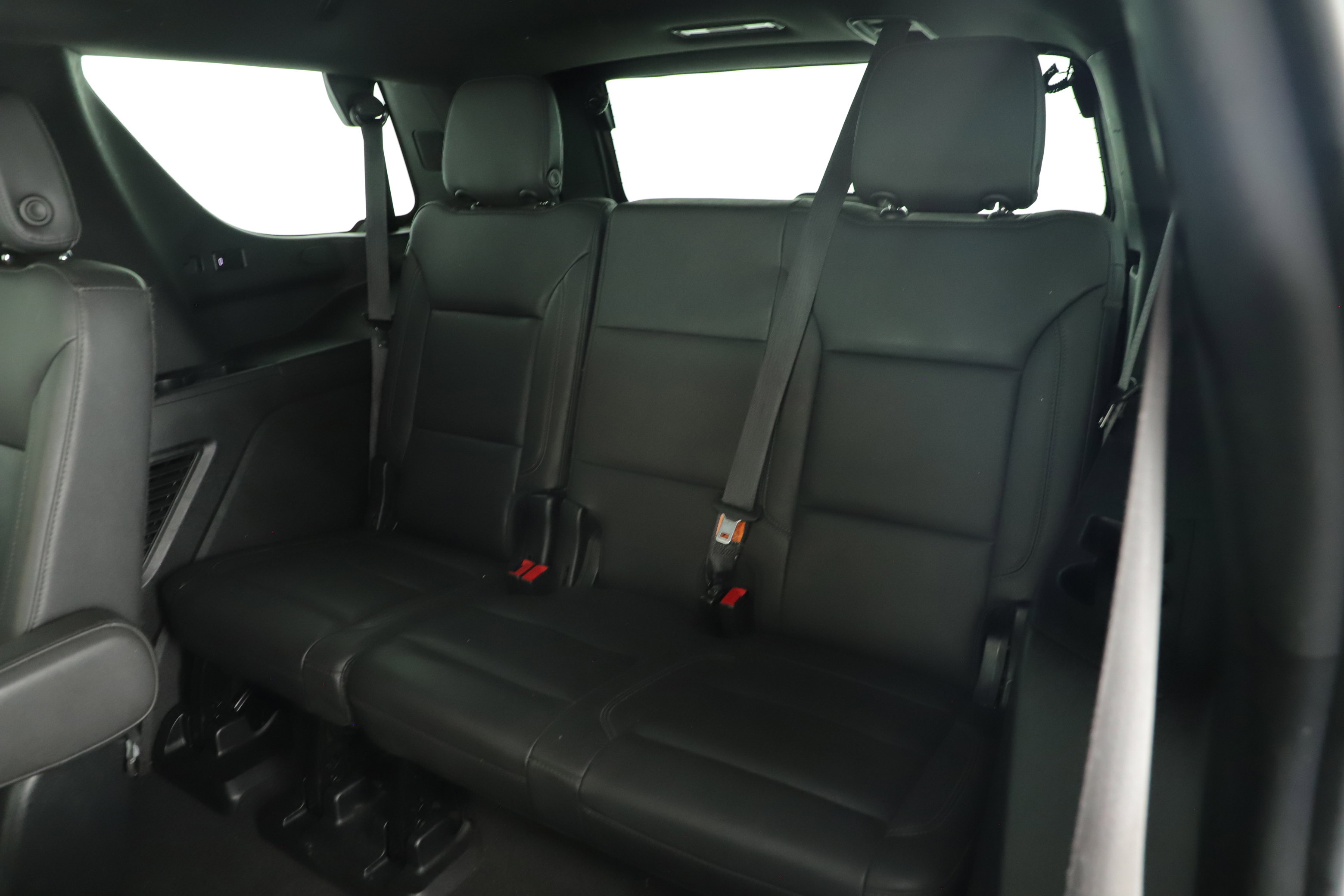 Used 2023 Chevrolet Tahoe Z71 w/ Luxury Package AWD/4WD image 22