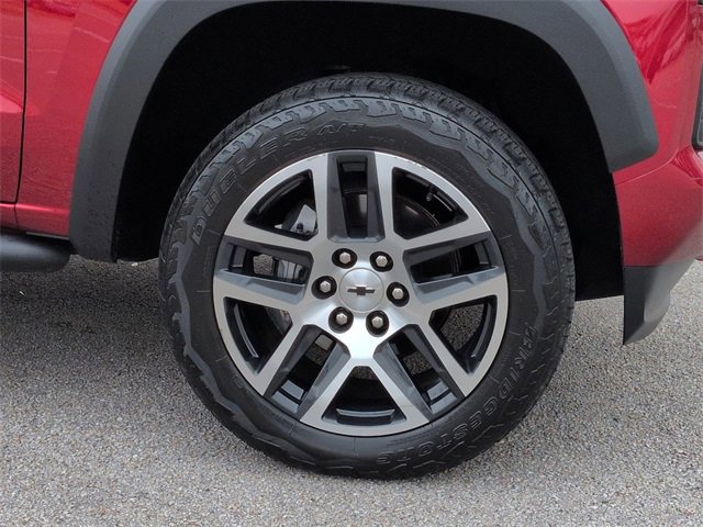 Used 2023 Chevrolet Colorado Z71 w/ Z71 Convenience Package 2 image 11