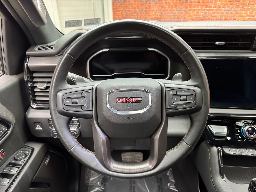 Used 2023 GMC Sierra 1500 AT4 w/ AT4 Premium Package AWD/4WD image 14