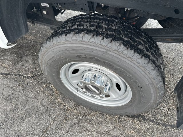 Certified 2024 Ford F250 XL w/ Snow Plow Prep Package AWD/4WD image 18