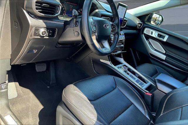 Certified 2022 Ford Explorer Limited w/ Limited Technology Package image 17