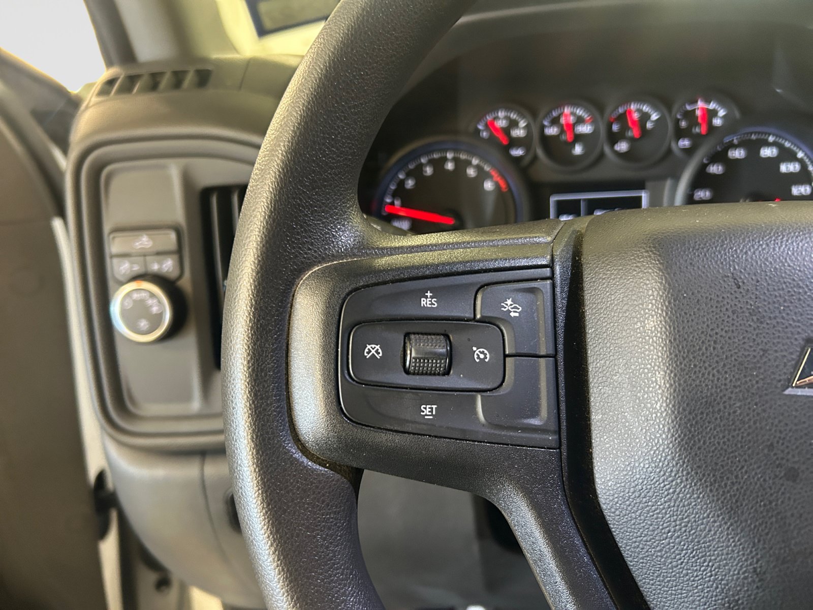 Used 2024 Chevrolet Silverado 1500 Custom RWD image 19