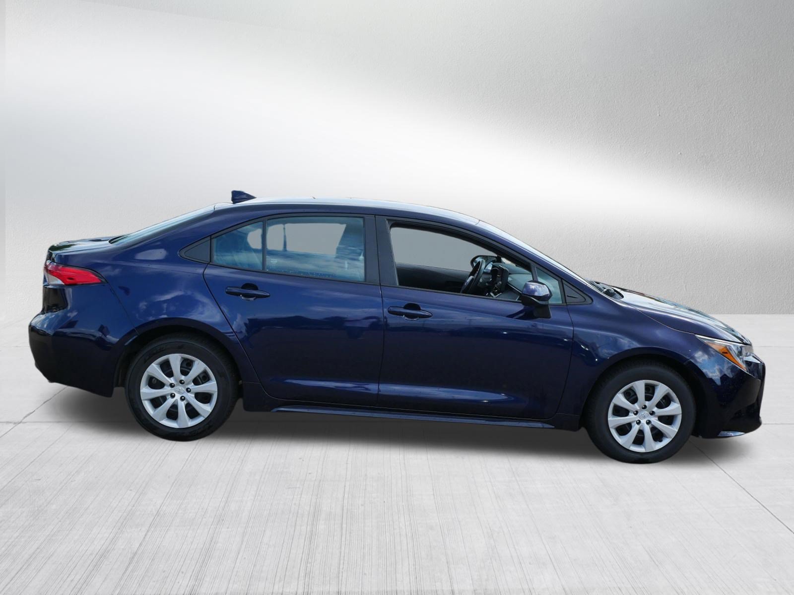 Used 2024 Toyota Corolla LE FWD image 8