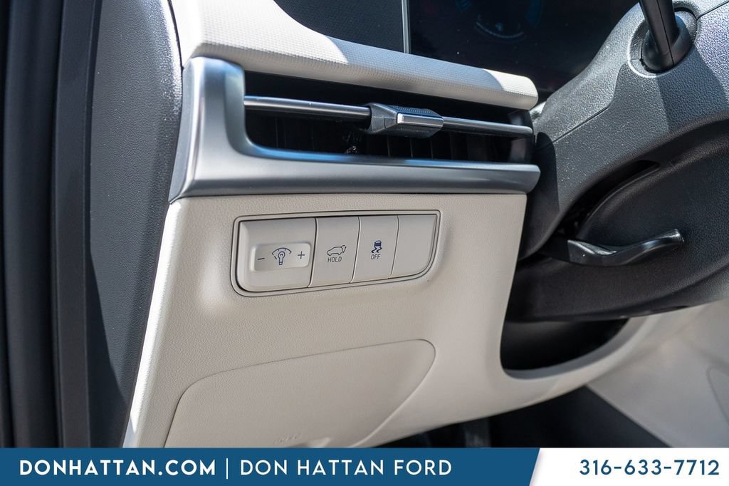 Used 2025 Hyundai Tucson SEL FWD image 18