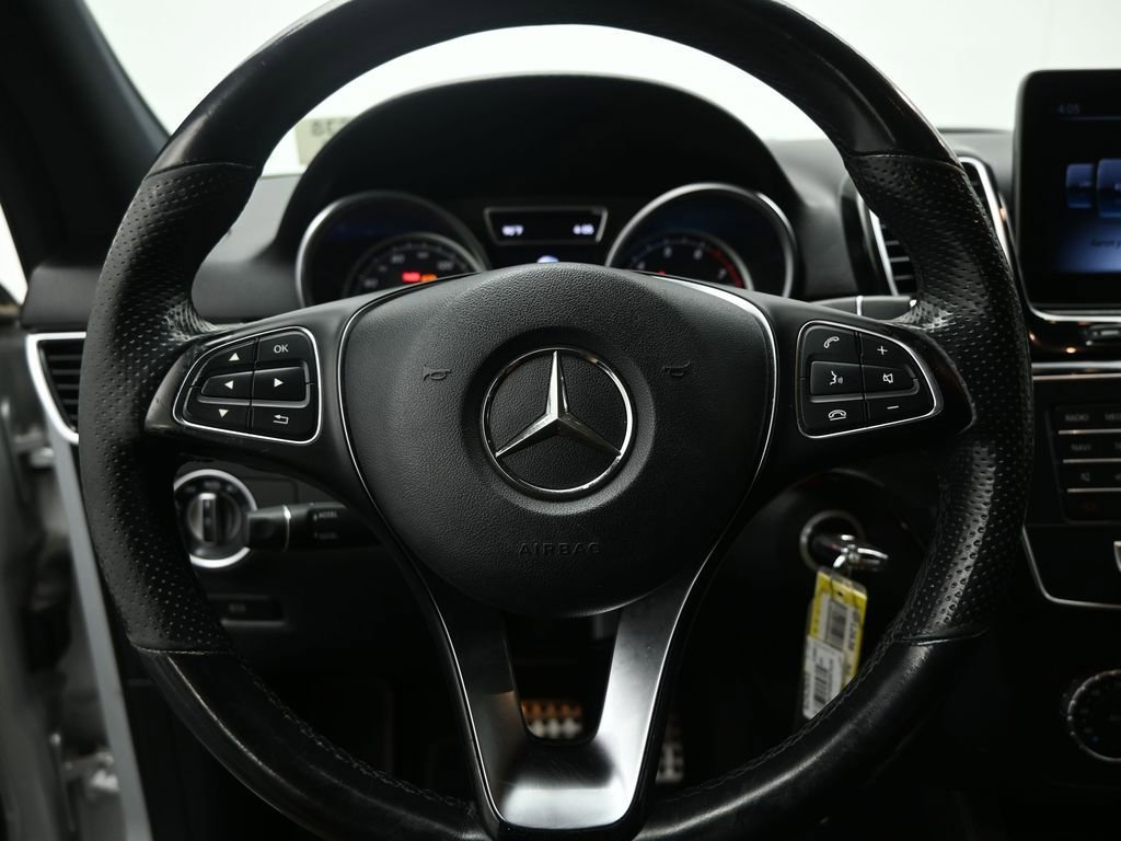 Used 2019 Mercedes-Benz GLE 400 4MATIC image 11