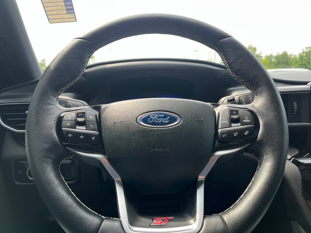 Certified 2022 Ford Explorer ST w/ Equipment Group 401A AWD/4WD image 27