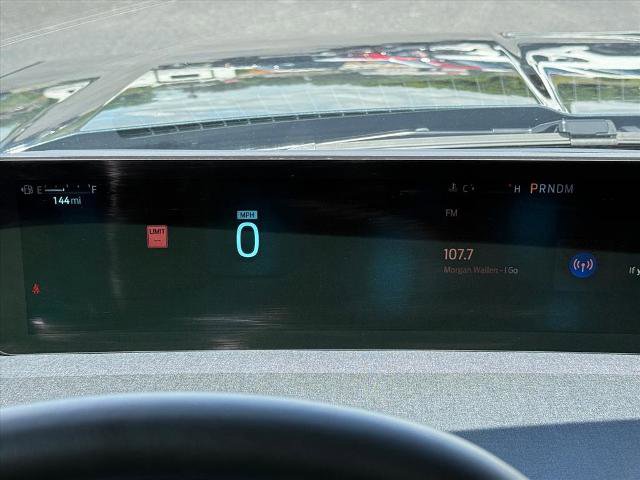 Certified 2025 Ford Expedition Active AWD/4WD image 16