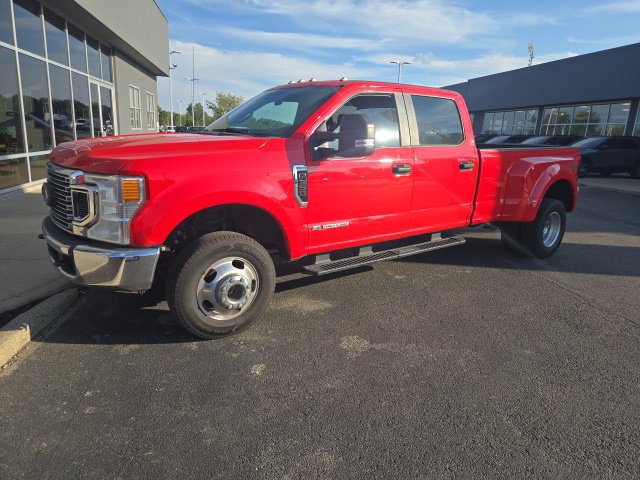 Certified 2020 Ford F350 XL w/ STX Appearance Package AWD/4WD image 4