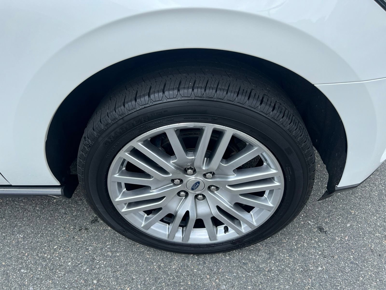 Certified 2024 Ford Expedition Limited AWD/4WD image 8