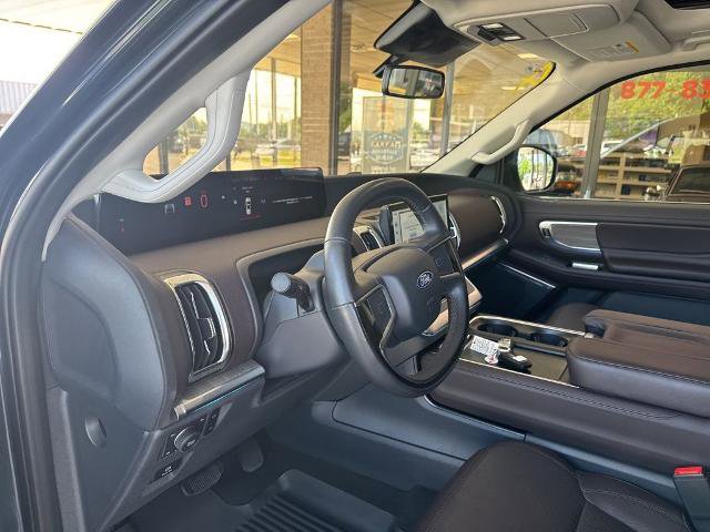 Certified 2025 Ford Expedition Platinum w/ Platinum Ultimate Package AWD/4WD image 10