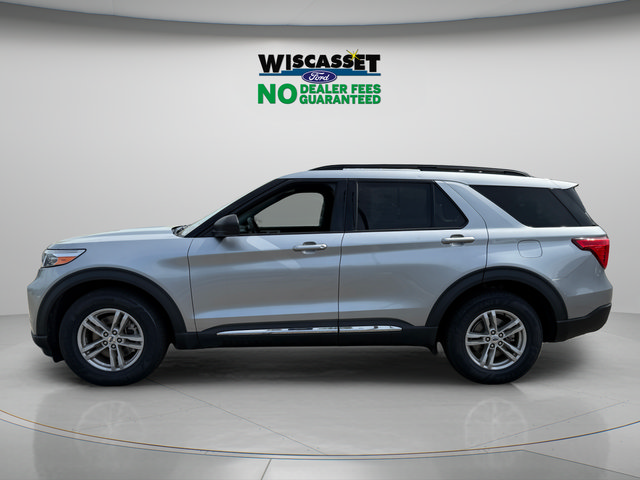 Certified 2022 Ford Explorer XLT w/ Equipment Group 202A AWD/4WD image 2