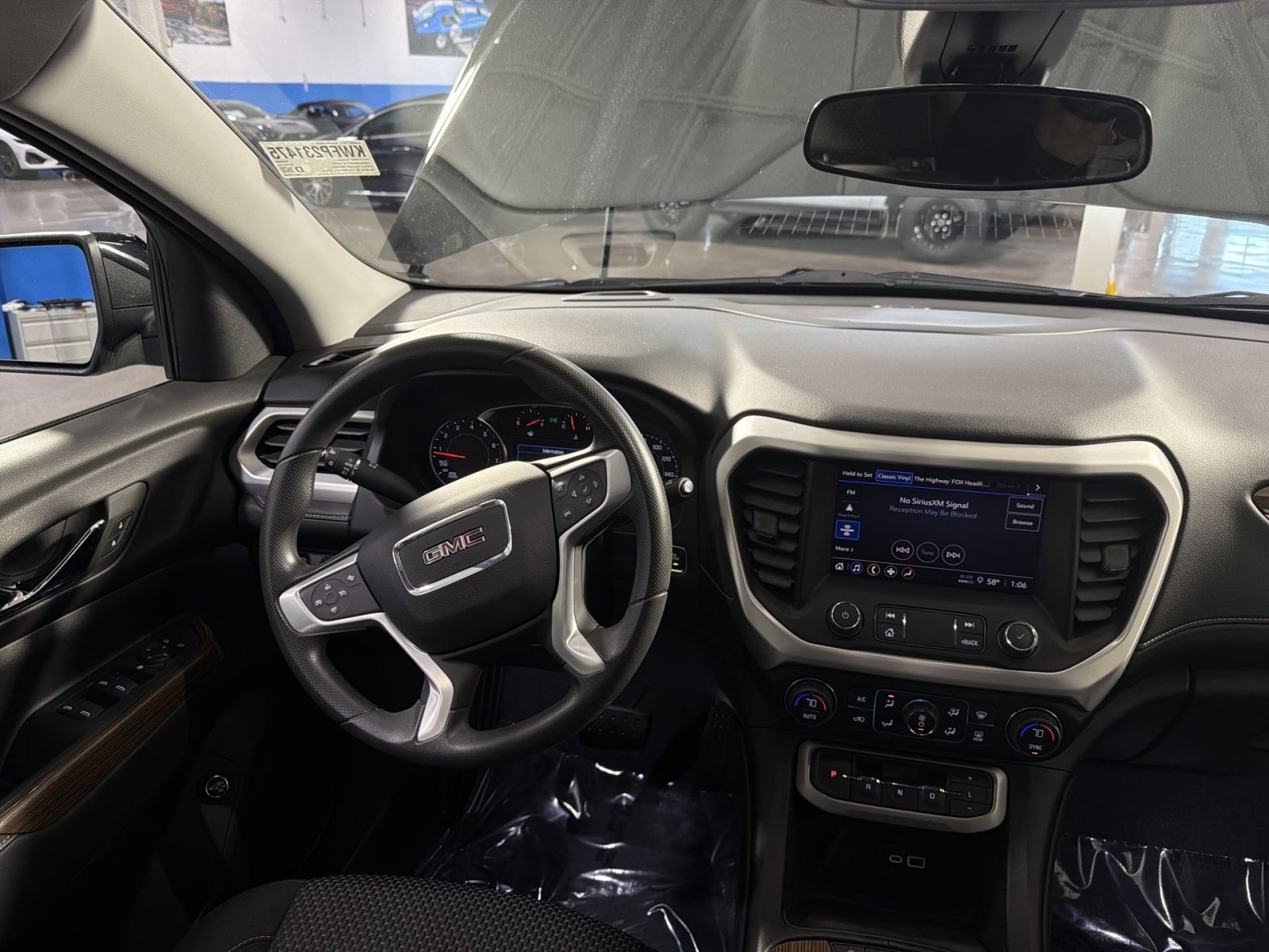 Used 2023 GMC Acadia SLE w/ Driver Convenience Package AWD/4WD image 31