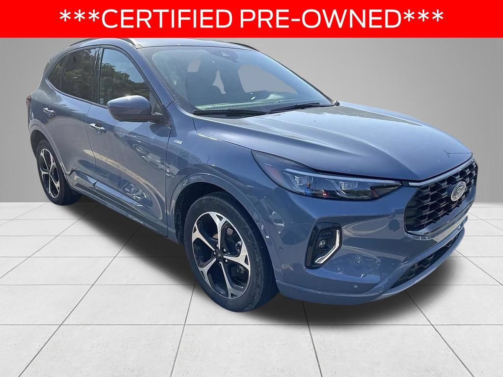 Certified 2023 Ford Escape ST-Line Elite w/ Premium Technology Package AWD/4WD image 2