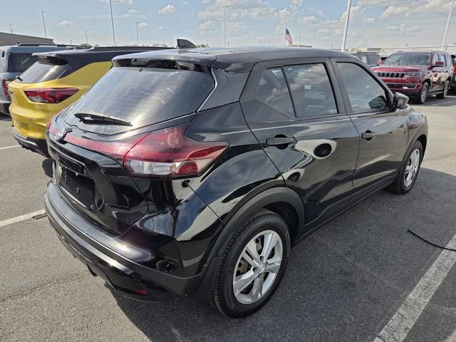 Used 2023 Nissan Kicks S image 5